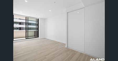 Two Bedroom + Large Study, Perfect for WFH - Photo 3