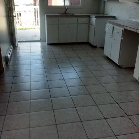5 1/2 - Photo 3