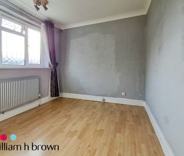 Storr Gardens, Brentwood, Hutton - Photo 4