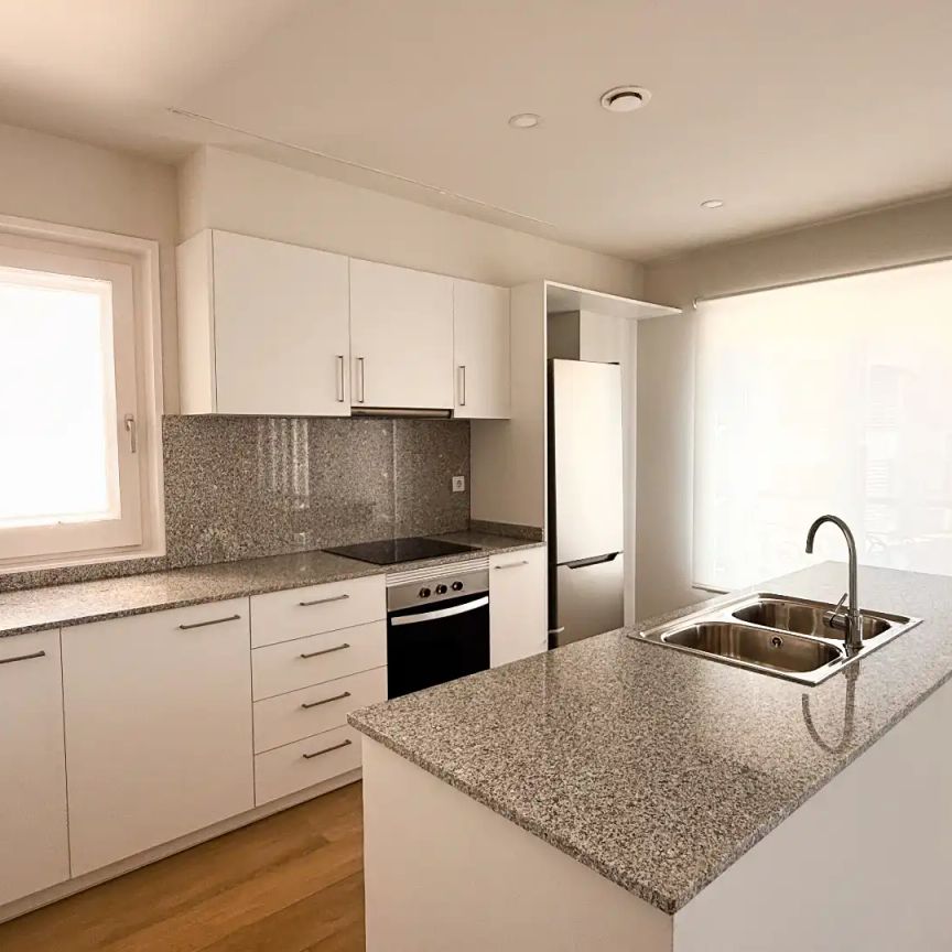 Piso de alquiler en Centre - Photo 1