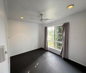 Great Family Home - Photo 2