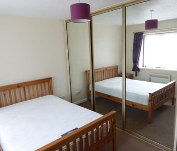 1 bedroom ground floor flat to rent - Photo 2