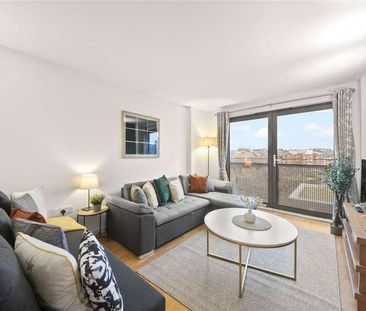 Alaska Building, Deals Gateway, Lewisham, London, SE13 - Photo 1