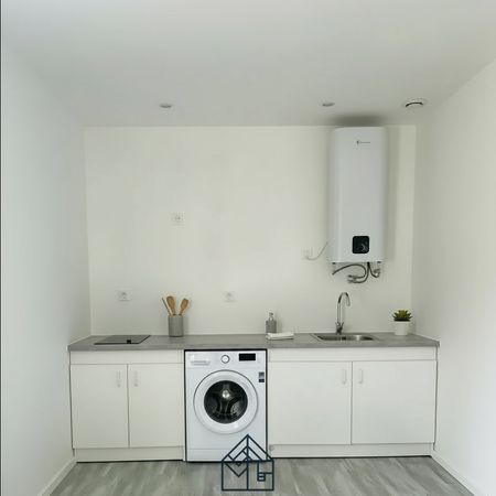 Location Appartement 1 pièce 26m² ROANNE 42300 - Photo 4