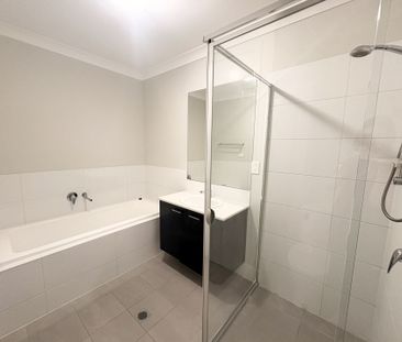 Modern Family Living in the Heart of Austral - Photo 5