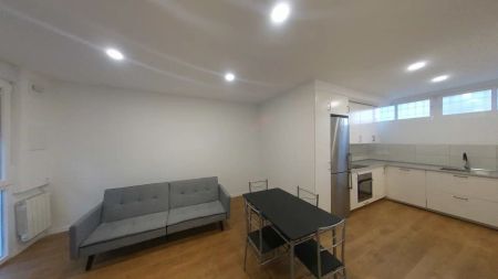 Piso de alquiler en Calle Tucurinca, Pinar del Rey - Foto 3