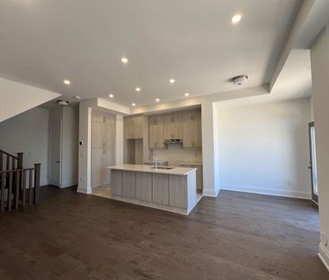 For Lease - 3329 Azam Way, Oakville, Ontario - Photo 2