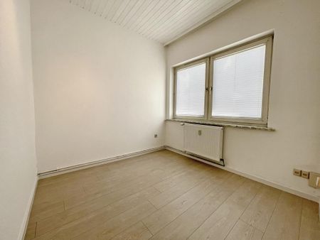 Genügend Platz für die gesamte Familie!5-Zimmer Wohnung in Davenstedt - Photo 4