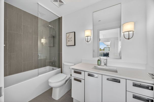 For Lease - 333 Sea Ray Avenue Unit# D233, Innisfil, Ontario - Photo 1