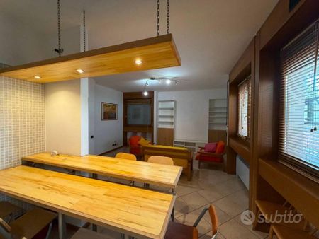 Appartamento di 68 m² con 2 locali a Milano - Photo 2
