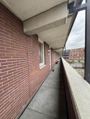 Te huur: Appartement Mathenesserdijk 383 B in Rotterdam - Photo 1