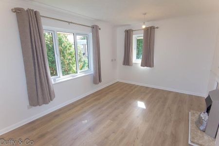 1 bedroom retirement property to rent - Photo 2