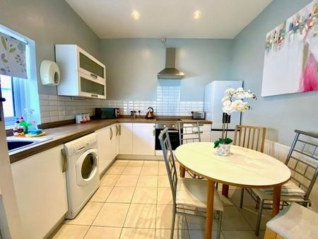 3 bedroom bungalow to rent - Photo 4