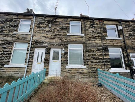 2 bedroom terraced house to rent - Photo 2