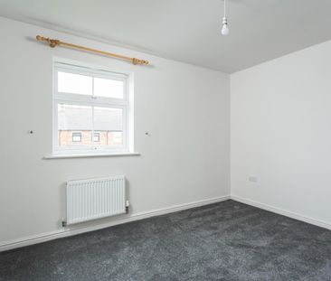 Larch Road, Selby YO8 - Photo 2