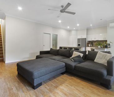 Modern Low-Maintenance Townhouse in Oxenford - Photo 6