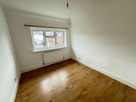 Bank Street, Brimington, Chesterfield, S43 1LZ - Photo 5
