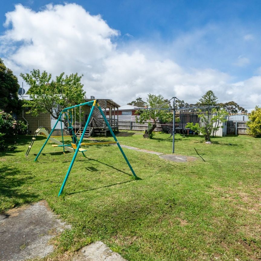 Spacious 3 Bedroom Family Home - Photo 1