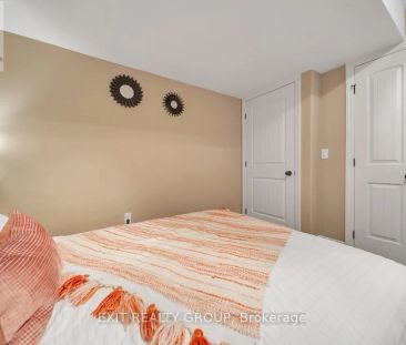 1531 FOXBORO-STIRLING ROAD - Photo 5