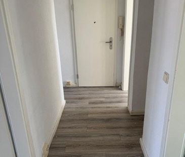 Schöne stilvolle 3-R-Wohnung im 3.OG mit BLK.ca.58,20 m²zu vermieten. - Photo 6
