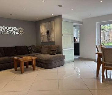 Mead Close, SL7 - Photo 6