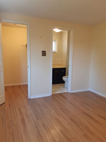 For Lease - 85 Halfmoon Square, Toronto, Ontario - Photo 2