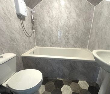 Barkerhouse Road, Nelson, BB9 - Photo 4