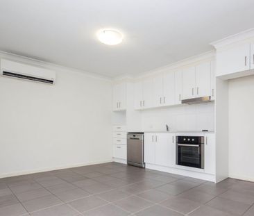 2/66 Milbrook Crescent, Pimpama, QLD 4209 - Photo 2