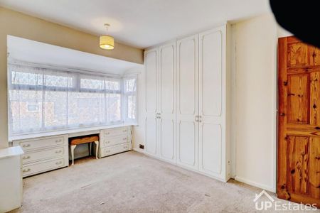 3 bedroom end of terrace house to rent - Photo 4