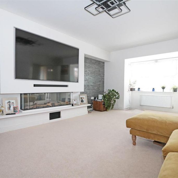 5 bedroom house to rent - Photo 1