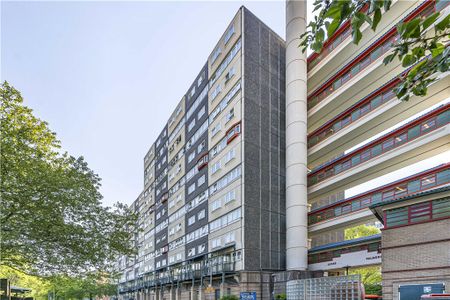 Strasburg Road, London, SW11 5JG - Photo 3