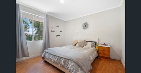 Convenience at Your Doorstep - Photo 4