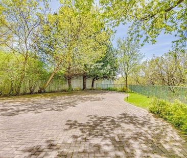 For Lease - 61 Markbrook Lane Unit# 201, Toronto, Ontario - Photo 2