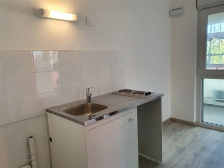 Location appartement 1 pièce - 29.42m² à Valenciennes (59300) - Photo 5