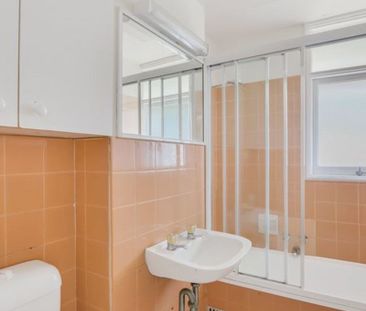 65/51 Roslyn Gardens, Elizabeth Bay NSW 2011 - Studio For Rent | Do... - Photo 6