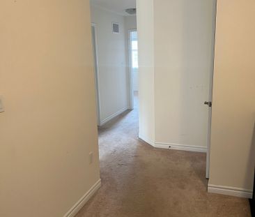 For Lease - 69 Reichert Court, Milton, Ontario - Photo 3