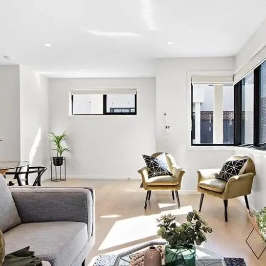 “Stylish Townhouse for Lease in Glenroy” - Photo 1