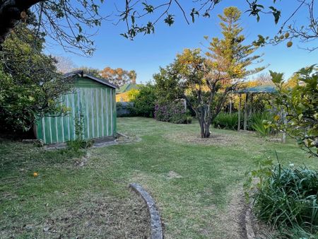 Home in the Heart of Reynella - Photo 2