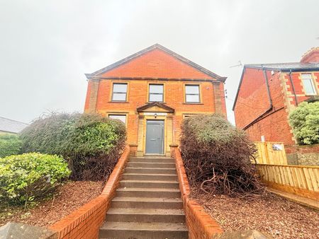 Sherborne Road, Yeovil, Somerset - Photo 2