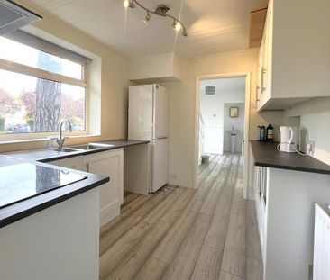 3 bedroom semi-detached house to rent - Photo 5