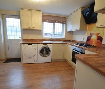 2 bedroom House To Let - Photo 5