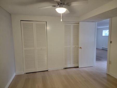 Renovated 4 Bedroom Duplex near Knox Mountain - Photo 5