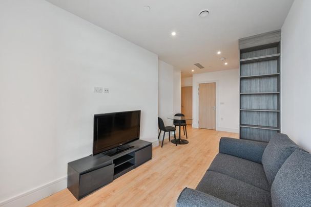 Studio to rent - Photo 1