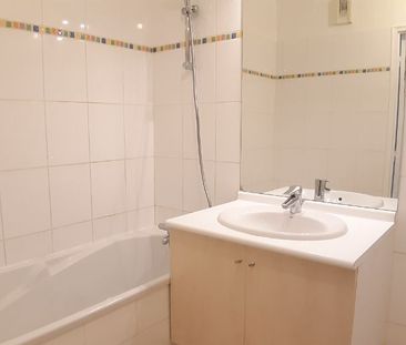 Location Appartement 3 pièces 71m² ISSY LES MOULINEAUX 92130 - Photo 6