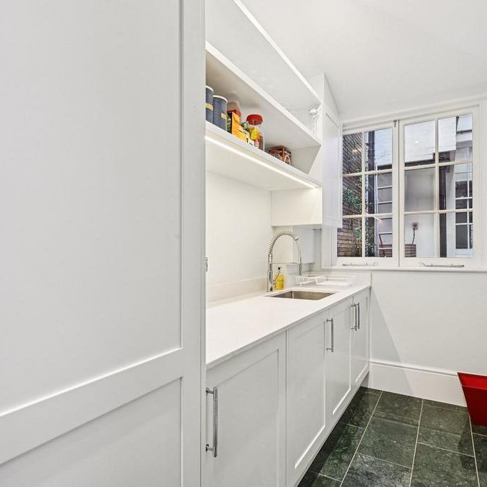 3 bedroom flat to rent - Photo 1