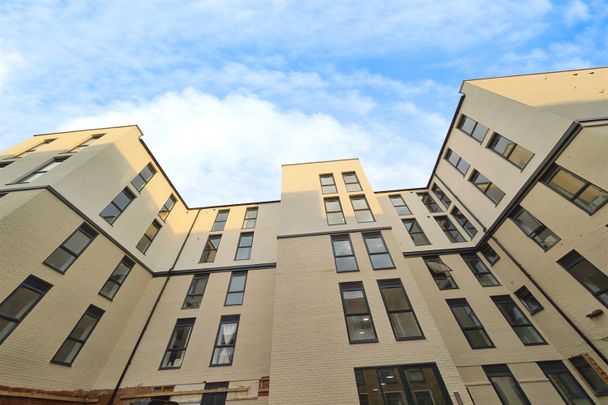 Clarendon Apartments, SO14 - Photo 1