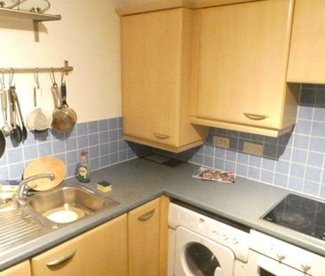 2 bedroom apartment to rent - Photo 2