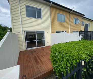 3-Bedroom, 3-Bathroom Townhouse in the Heart of Papakura – $620/week - Photo 3
