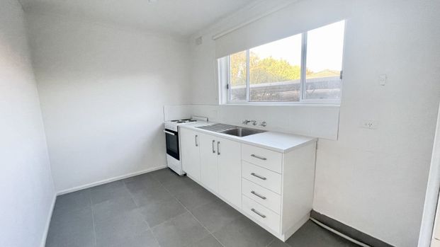 4/79 Como Parade East, PARKDALE, VIC - Photo 1