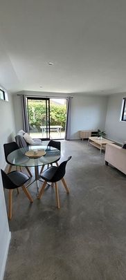 2 bed 1 bathroom Mount Maunganui - Photo 1